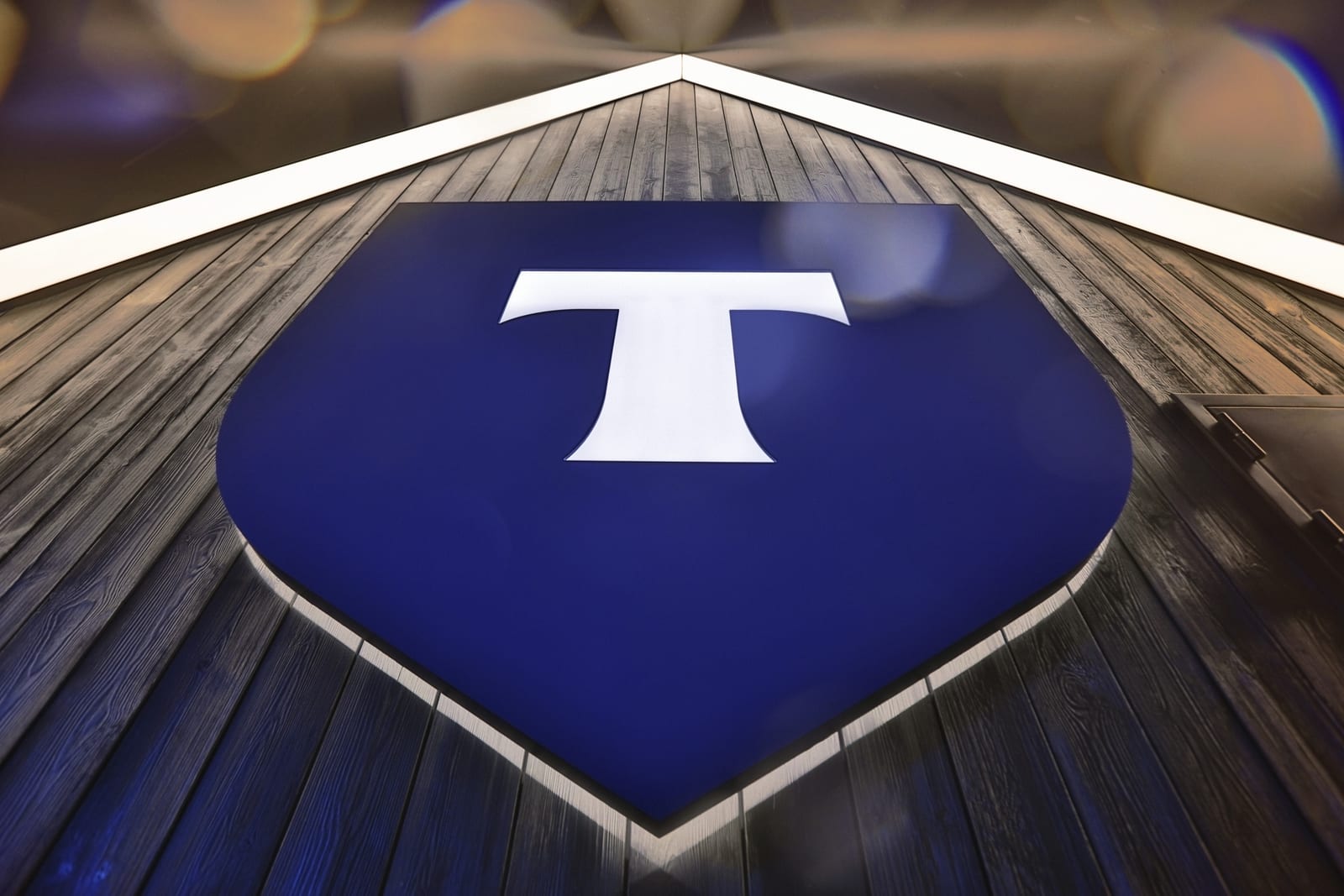 T-PREMIUM — 2