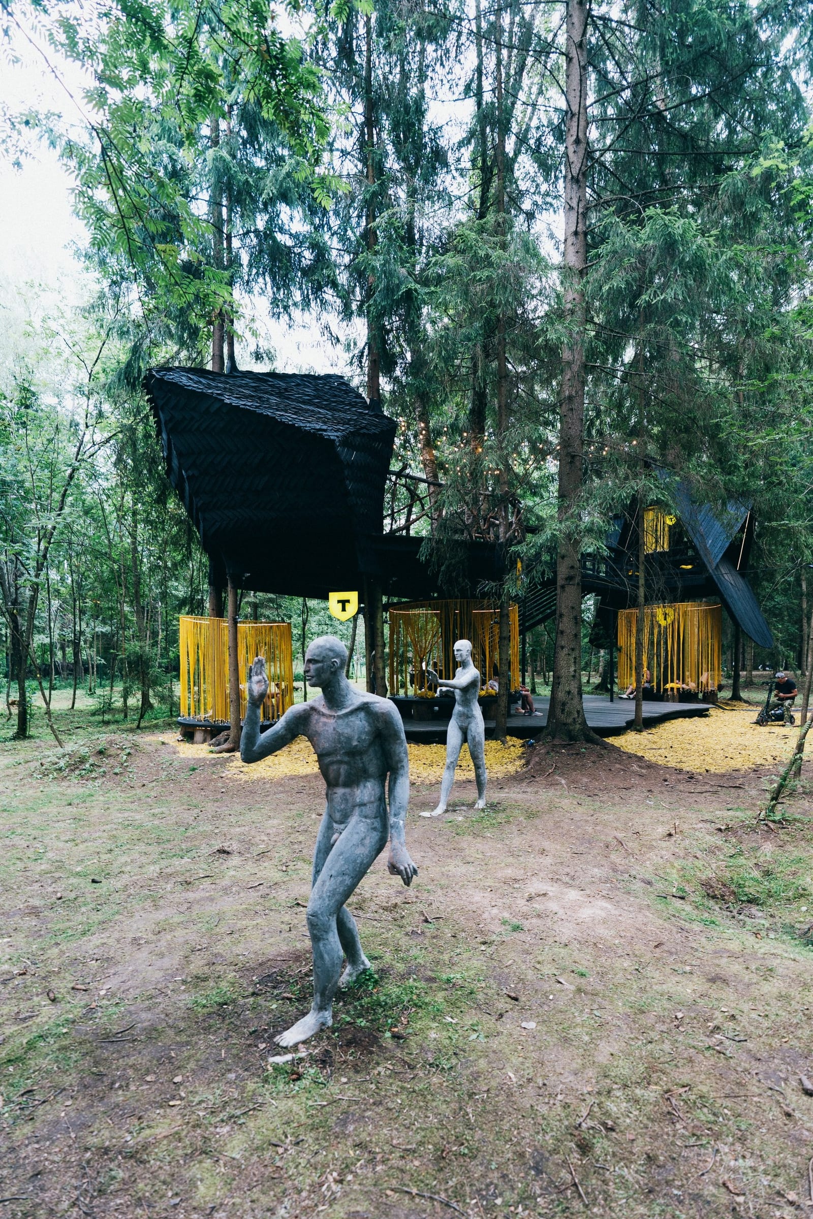 БРЕНД-ЗОНА Т-БАНКА НА ТАНЦПОЛЕ WOODZ, OUTLINE — 7