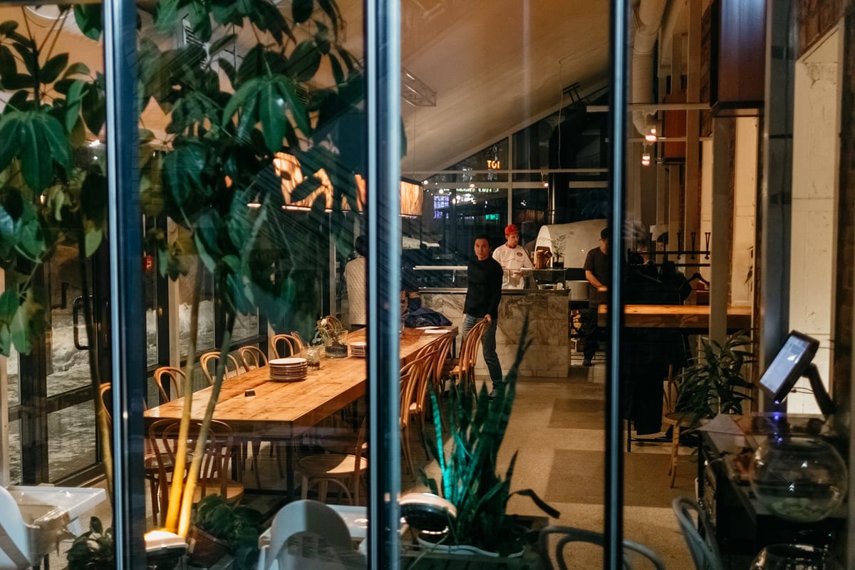 YULA PIZZA — 10