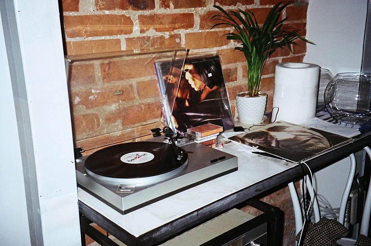 YULA PIZZA — 14